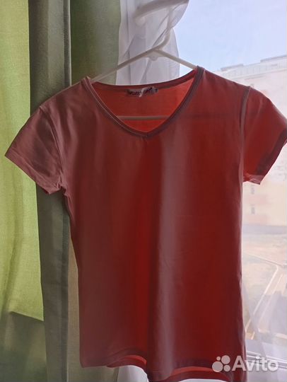 Футболка женская