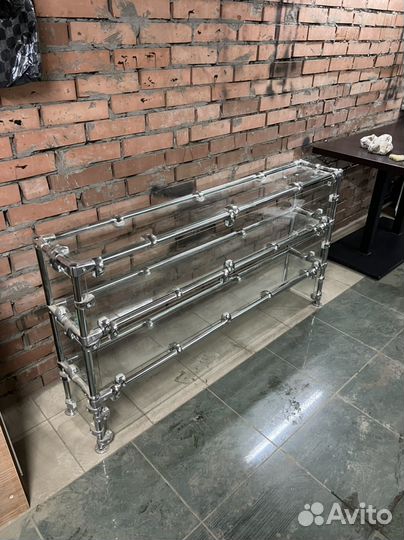 Стеклянная витрина