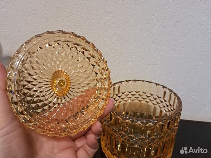 Конфетница цветное стекло с ручкой оленем