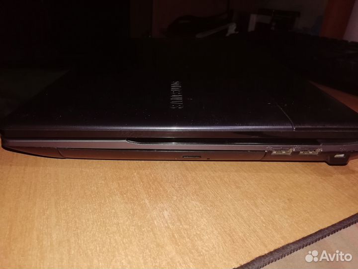 Ноутбук Samsung