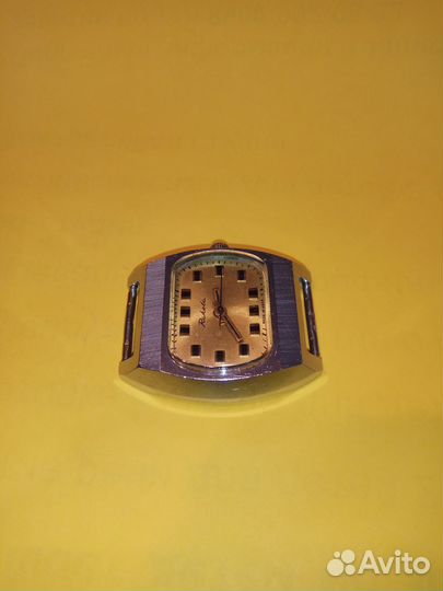 Часы Ракета