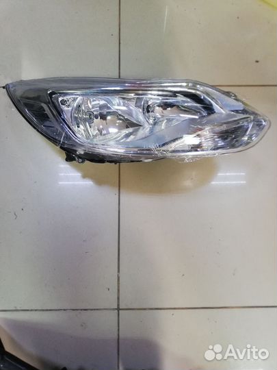 Фара Форд Фокус 3 дорест
