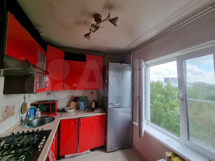 2-к. квартира, 43 м², 8/9 эт.