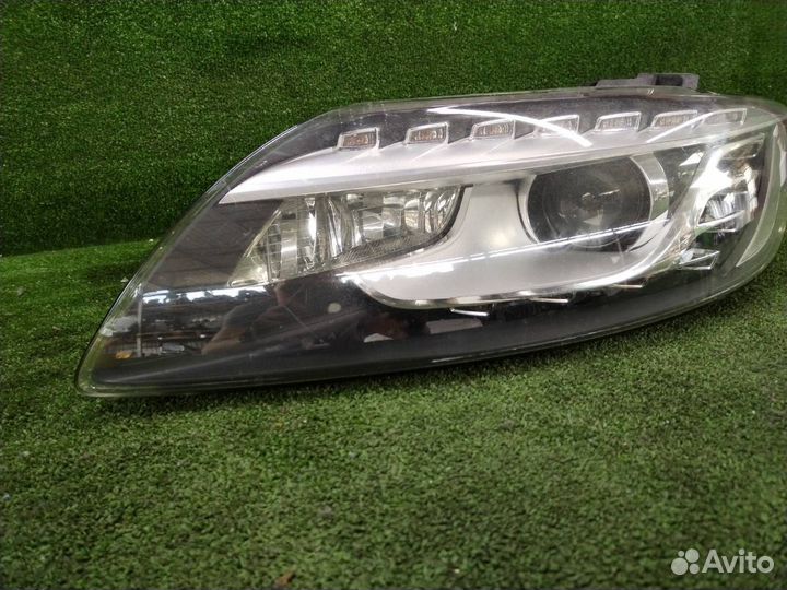 Фара передняя левая Audi Q7 casa 2010