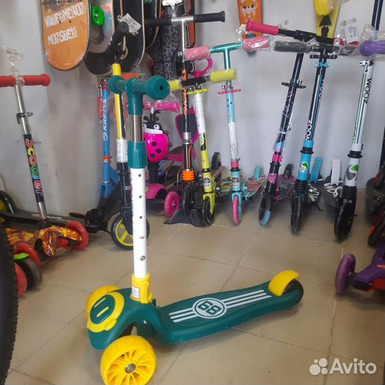 Трехколесный самокат