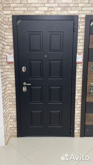 Дверь входная металлическая
