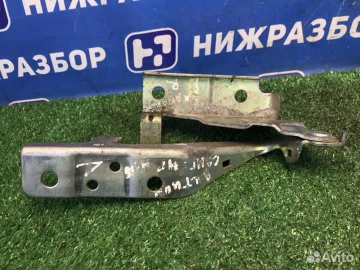 Петля капота правая Ssang Yong Actyon New/Korando