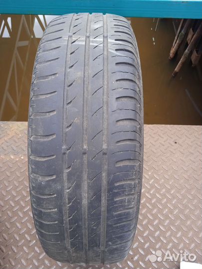 Kumho Ecsta HS51 215/55 R16 93V