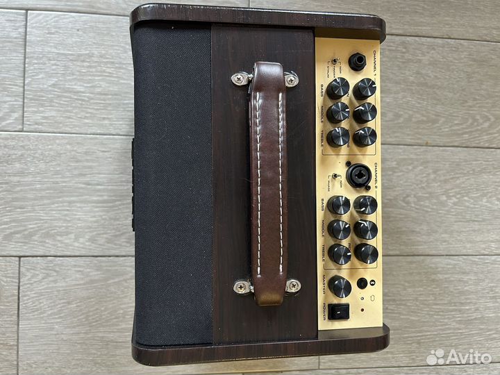 Гитарный комбоусилитель