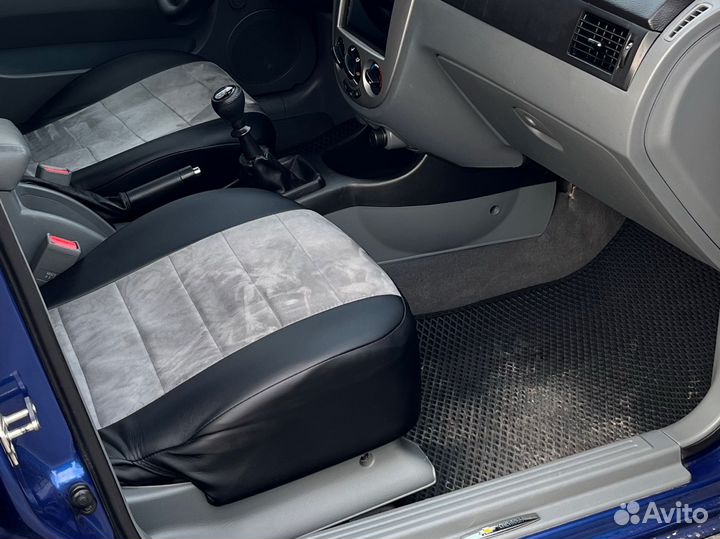 Автомобильные чехлы chevrolet lacetti