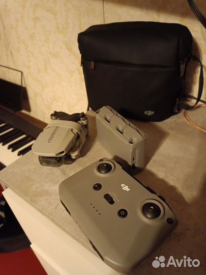 Дрон с камерой DJI mini 2 combo