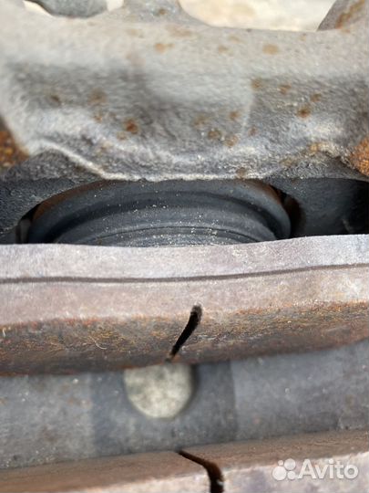 Суппорт передний правый opel vectra b