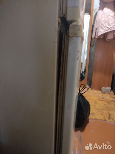 Холодильник бу отдам бесплатно