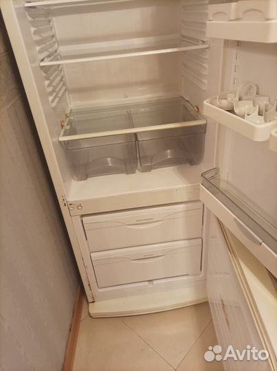 Холодильник бу + морозильник