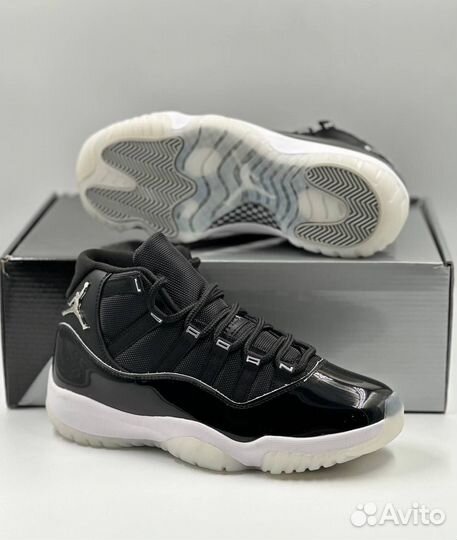 Nike Air Jordan 11 Retro 