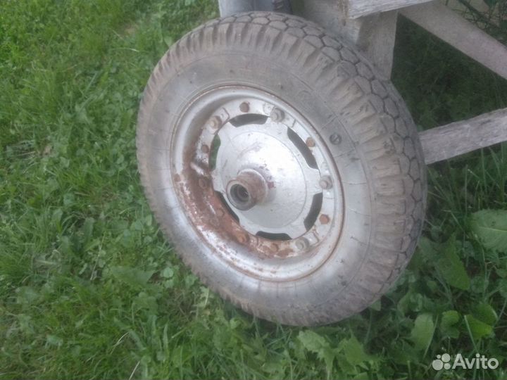 Колесо на муравей ступица