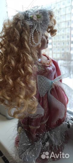 Коллекционная кукла