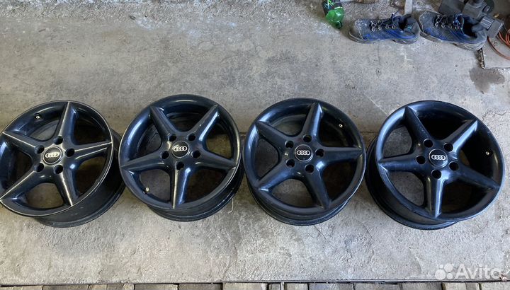 Литой диск r 15