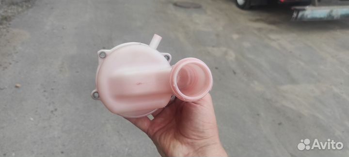 Бачок гур Рено