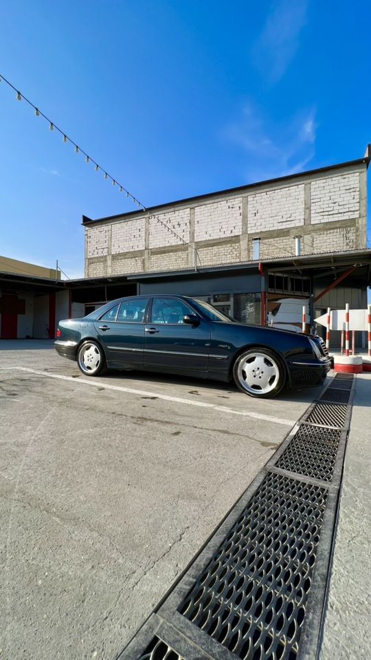 Mercedes-Benz E-класс: фото владельца
