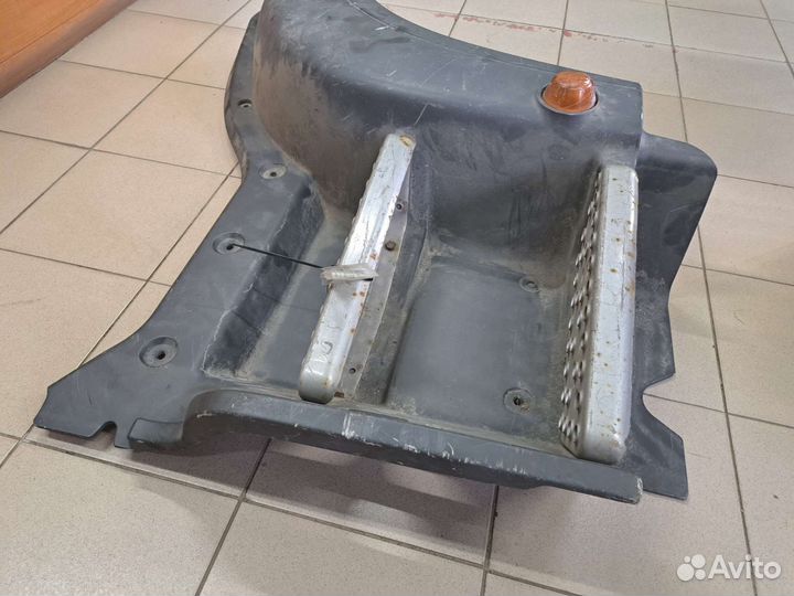 Подножка верхняя левая MAN TGA