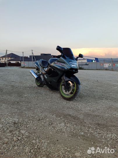 Kawasaki ZZR1100