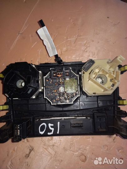 Блок управления кондиционером Toyota Corolla