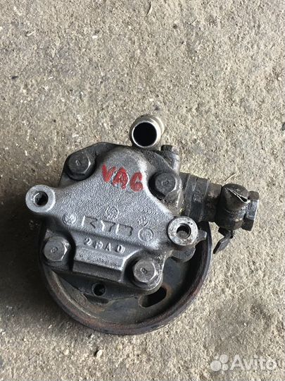 300145156L KYB насос гура volkswagen passat b5