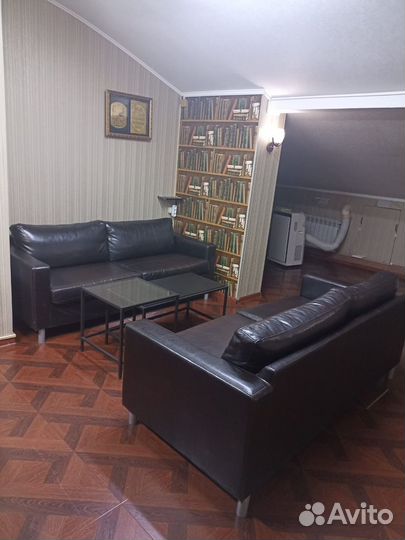 Диван кожанный бу