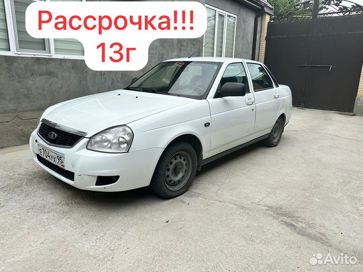 Капот на LADA priora 1