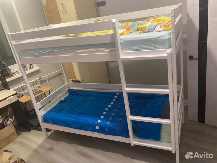 Двухъярусная кровать для двух детей