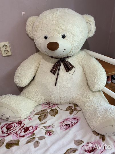 Плюшевый медведь