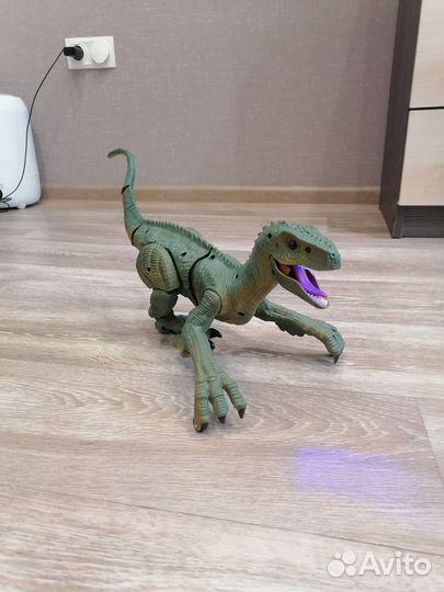 Игрушка динозавр