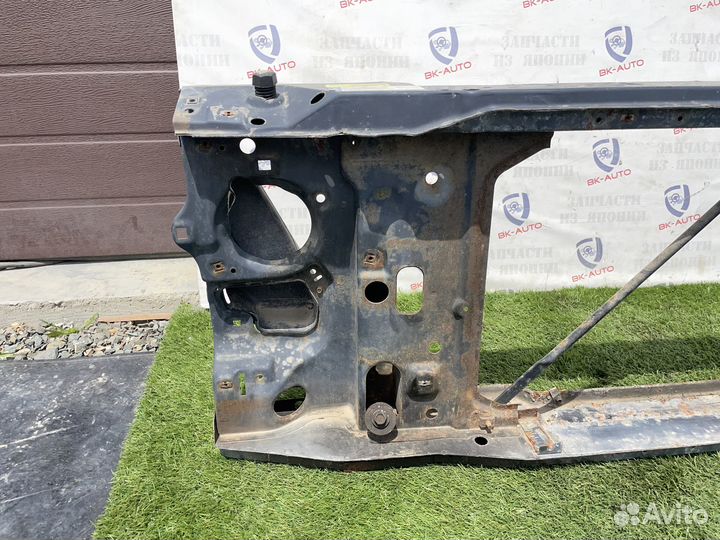 Передний телевизор Chevrolet Tahoe GMT400