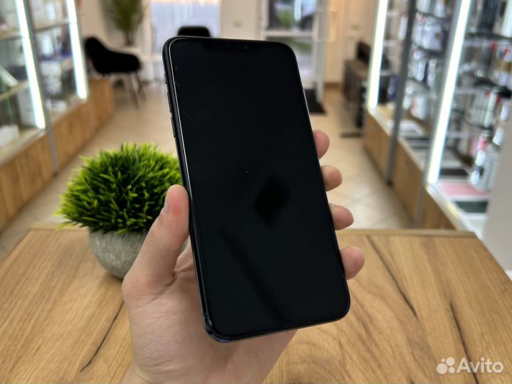 iPhone 11 Pro Max, 64 ГБ