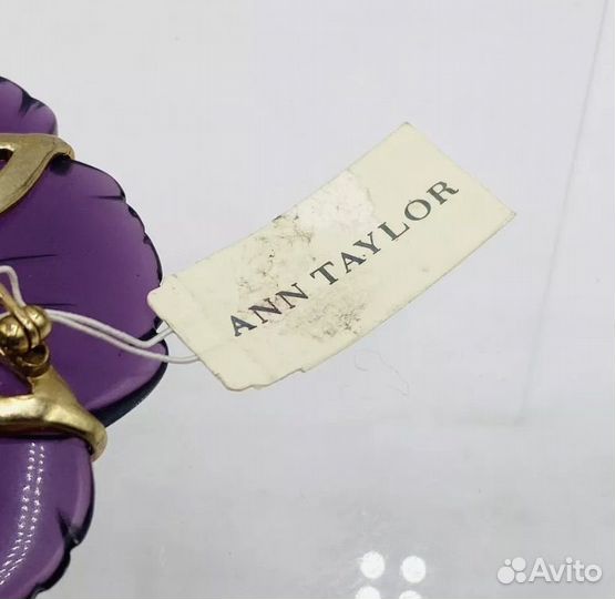 Брошь Ann Taylor