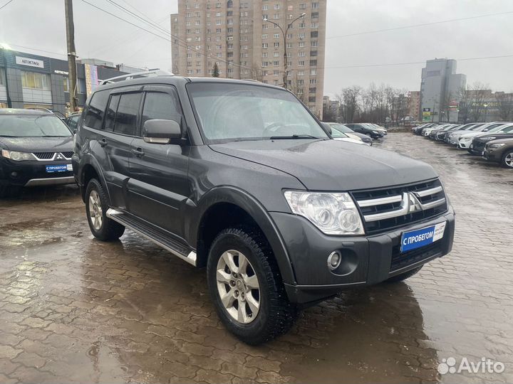 Mitsubishi Pajero 3.2 AT, 2011, 226 000 км