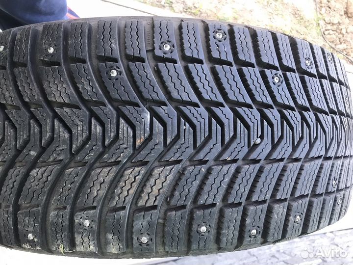 Michelin X-Ice North 3 255/45 R19 104H