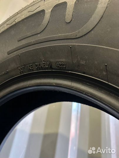 RoadX RX Quest H/T01 255/70 R16 111T