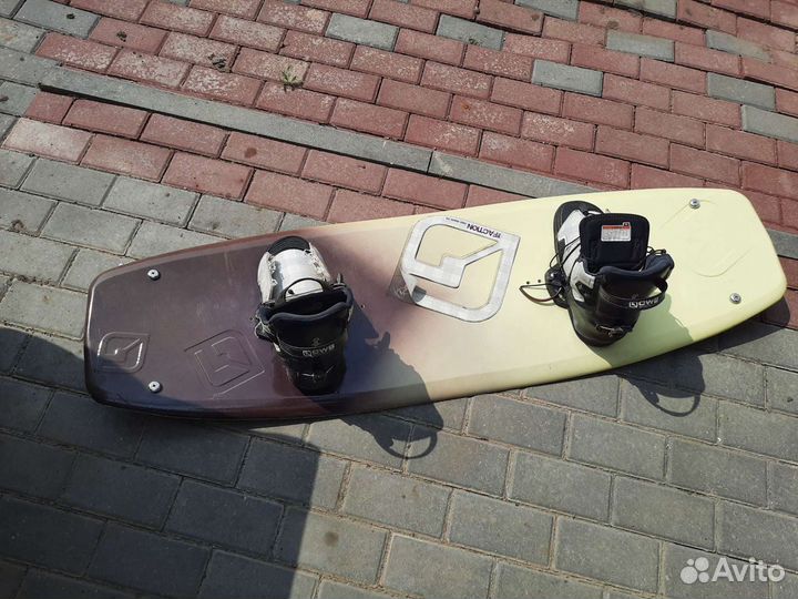 Доска для вейксерфинга