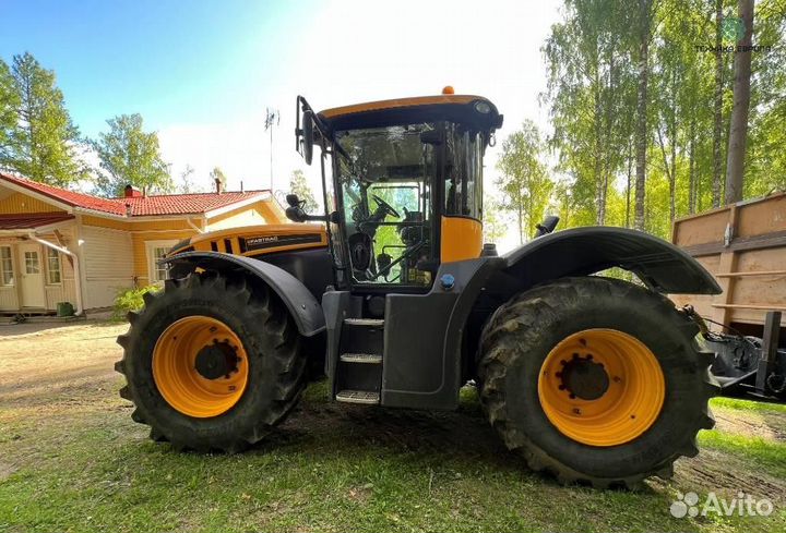 Трактор JCB Fastrac, 2016