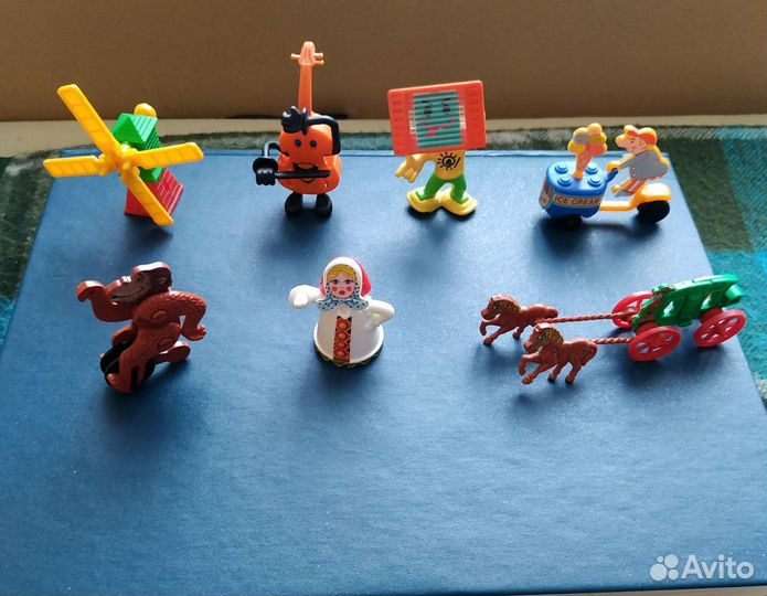 Продаются Игрушки из киндер-сюрприза начало 1990 г