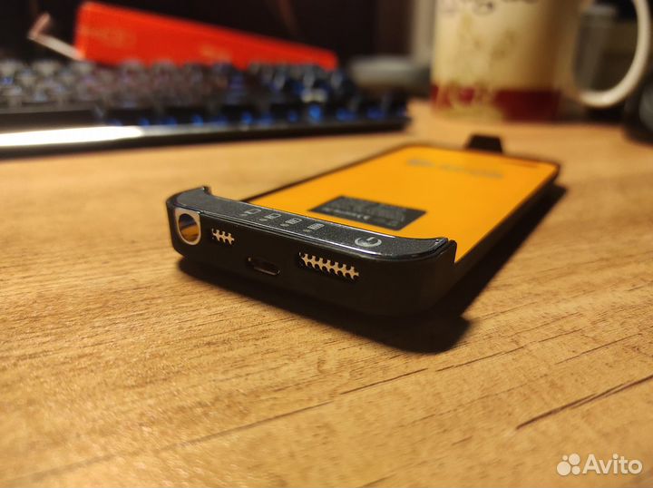 Чехол-батарея для iPhone 5/5s 2200мАч черный