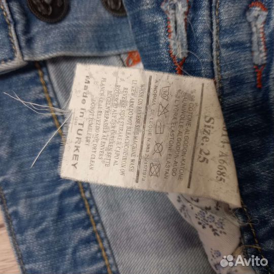 Джинсовый комбинезон