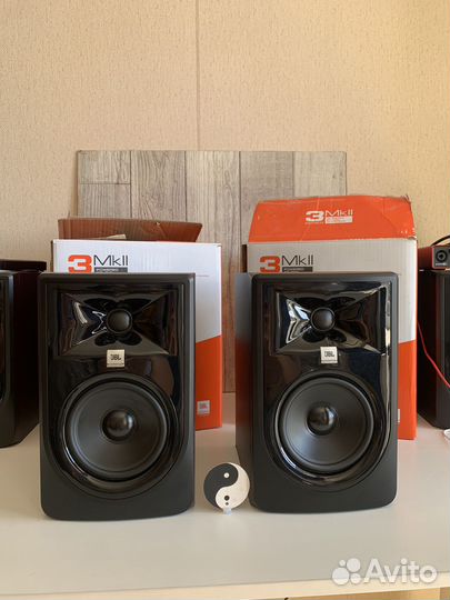 Студийные мониторы jbl 305p mkii (как новые )