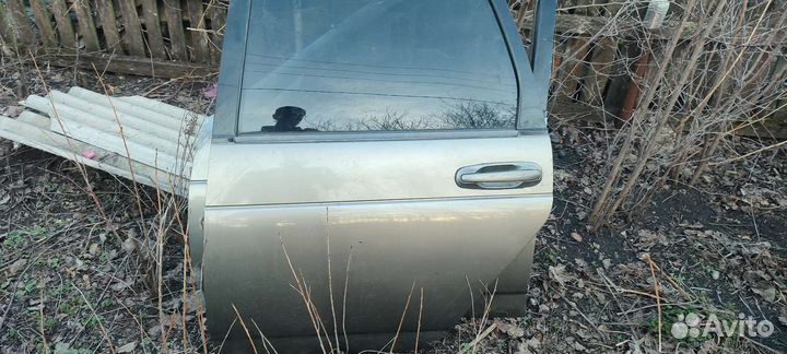 Дверь ваз 2110