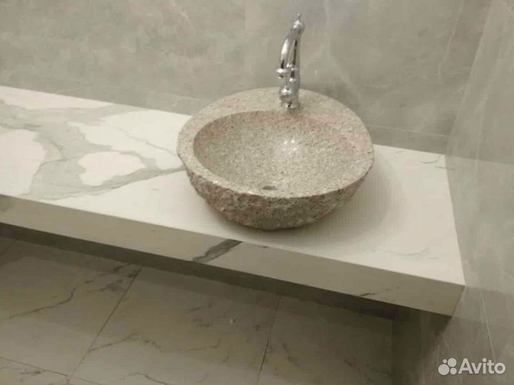 Столешница из камня для ванной Caesarstone
