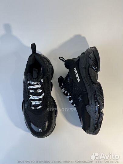 Balenciaga Triple S Black