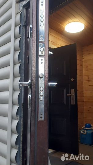 Дверь входная металлическая с терморазрывом
