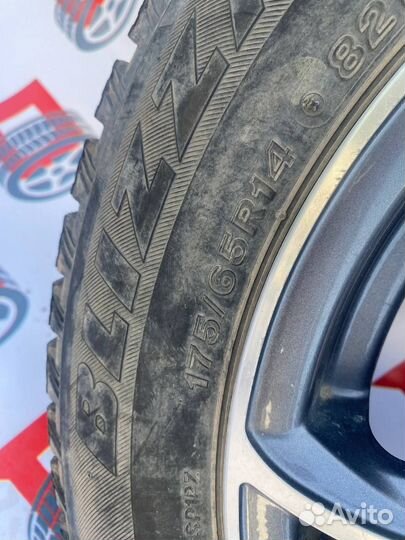 Bridgestone Blizzak Ice 175/65 R14 22M